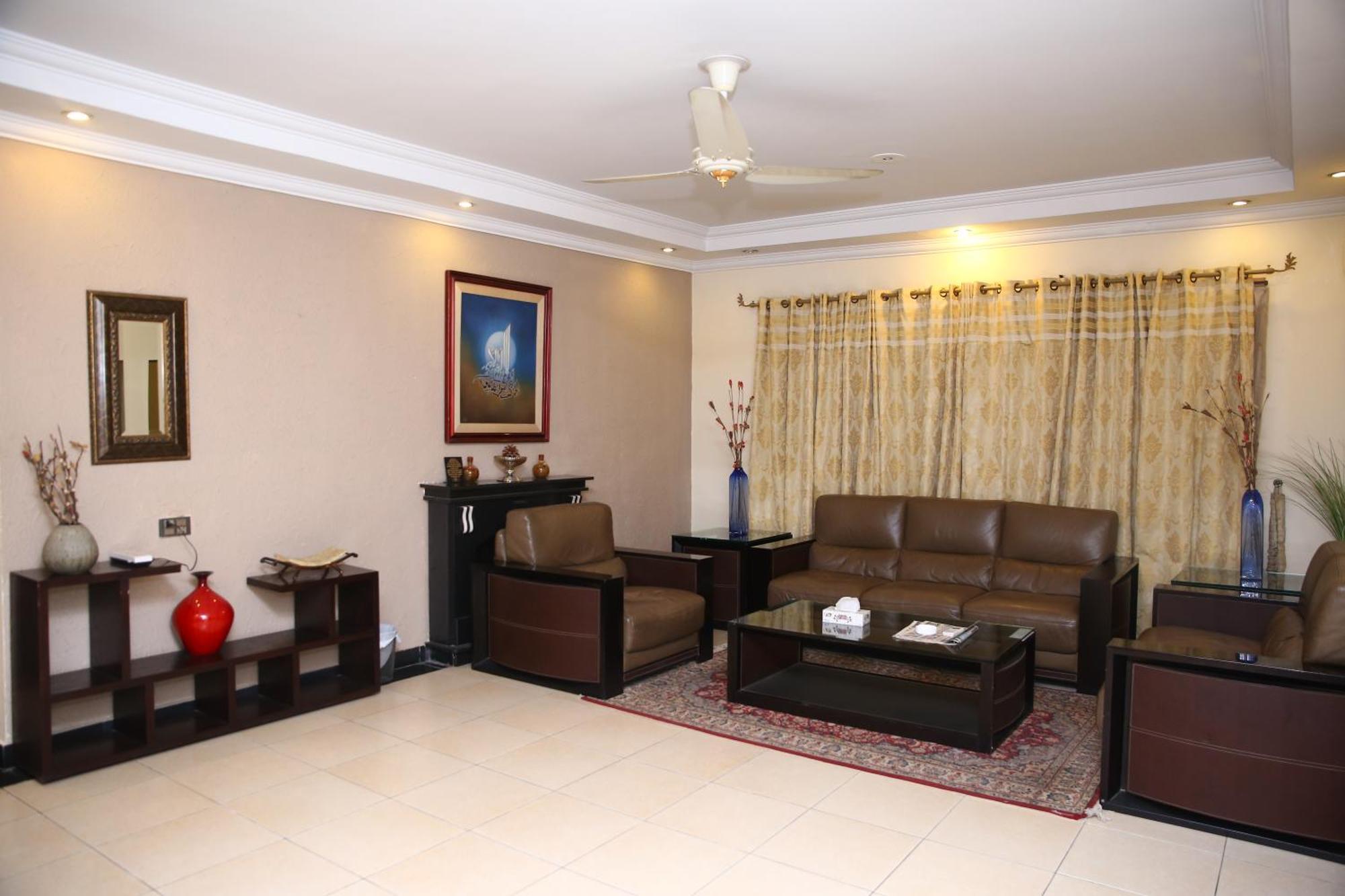 Hotel Safari Club 3 Bahria Town à Rawalpindi Extérieur photo