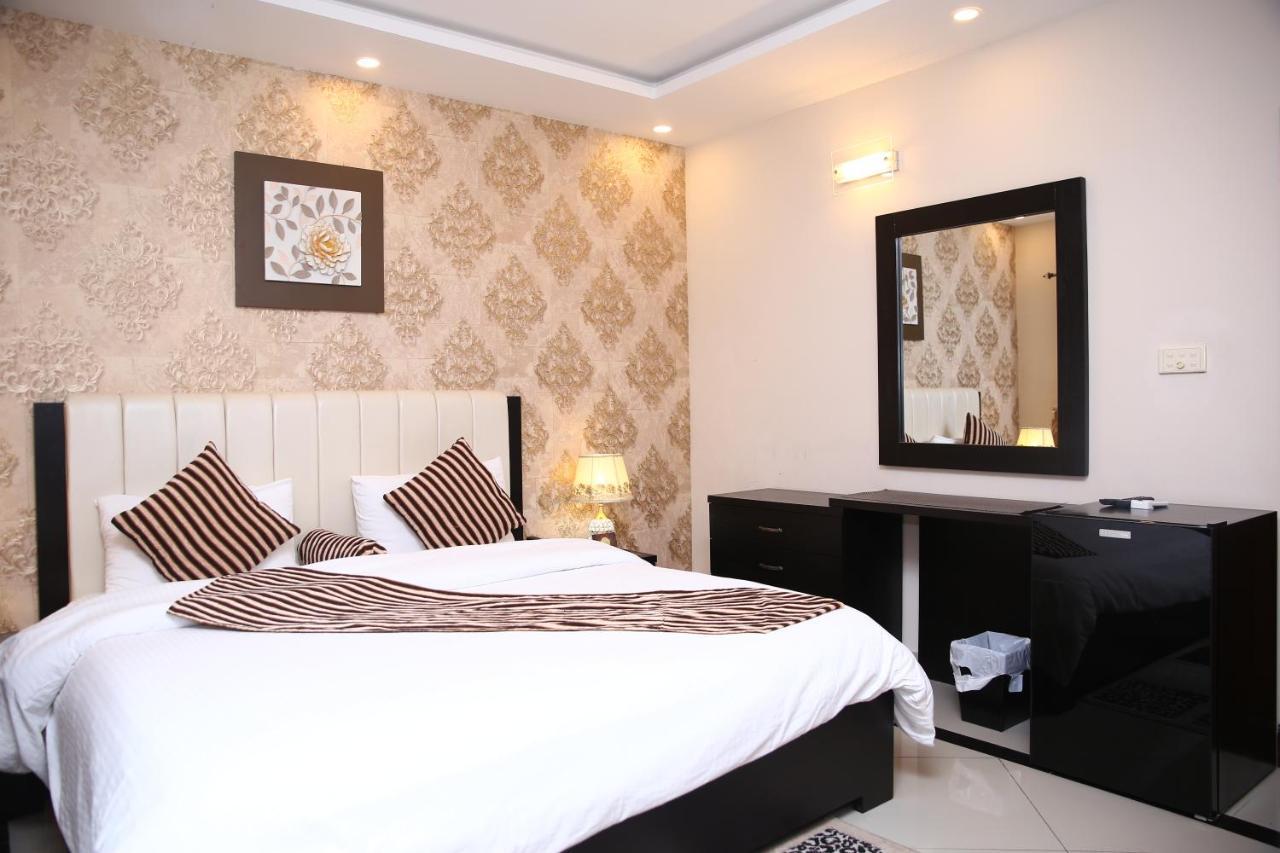 Hotel Safari Club 3 Bahria Town à Rawalpindi Extérieur photo